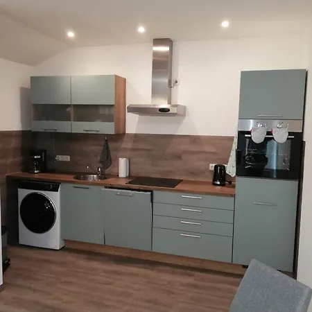 Apartment Ferienwohnung, Uebergangswohnung, Monteurwohnung *